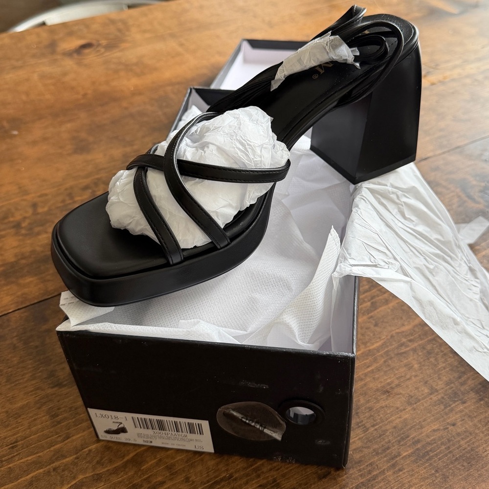 Elegant Black Strappy Women's Heels